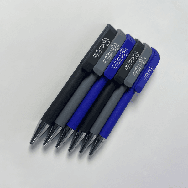 توزيعات يوم التأسيس للمدرسه اقلام 